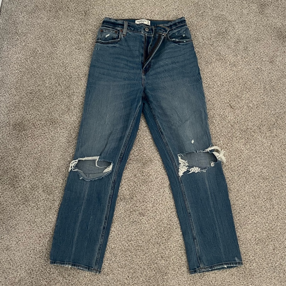 ABERCROMBIE AND FITCH ANKLE STRAIGHT ULTRA HIGH RISE JEANS